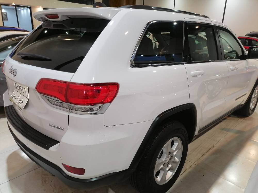 جيب گراند شيرؤكي مؤ ديل 2017 مواصفات أمريكي 4*4 يه ك بارجه بؤياغه جاملغ بيشه وه كه مه ك تعديل 123هه زار مايل رؤشتوه نرخى ٢١٥ $ومجال بؤ به يوه ندى *********** واتساب أربيل, العراق
