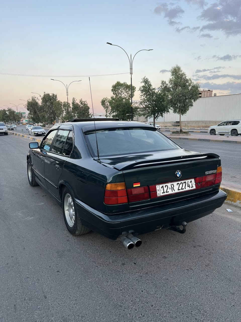 بيم دبليو موديل 92
بسمي كير محرك شرط اوتو 
مصبوغه جماليه عنوان حي تاميم موصل 
***********
