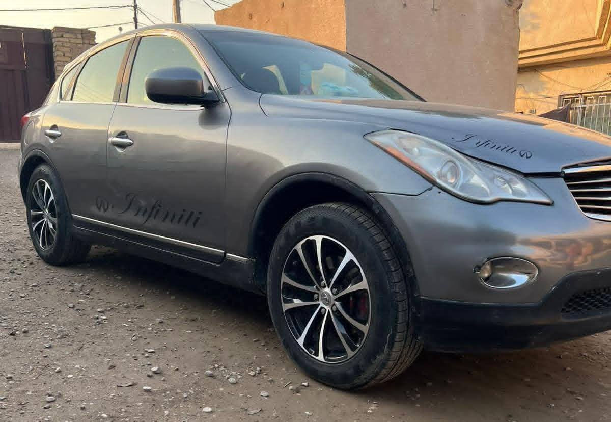 السلام عليكم سياره انفنتي Ex35 2008 للبيع  امريكي رقم بغداد جديد انكليزي تحويل ثاني يوم كهربائياته كامله كير محرك مكفولات ضربته جاملغ خلفي عكس السايق مصبوغه احزام حداديه جديده صدر امامي خلفي جديد السعر ٧٥او بيه مجال
الرقم  ***********
