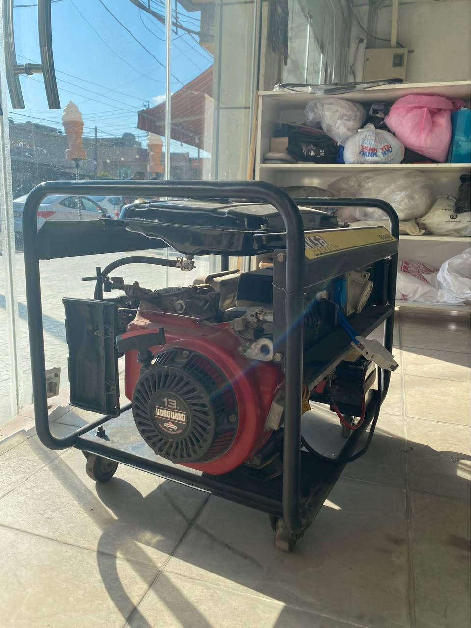 مولد كهربائي 30 أمبير بنزين للبيع 350$
رقم موبايل *********** أربيل, العراق
