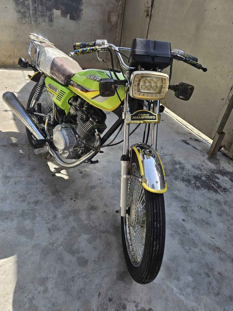 نامي برو موديل 22 كامل شغال سعره ٤٠٠وبي مجال شراي تعال خاص او اتصل ***********
