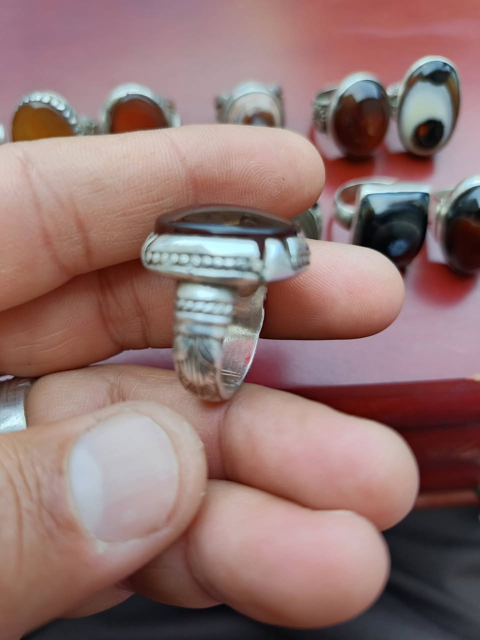 السلام عليكم للبيع خواتم شلعه وحده بدون عمله 400 العدد ١٢ مدينة الصدر ***********
