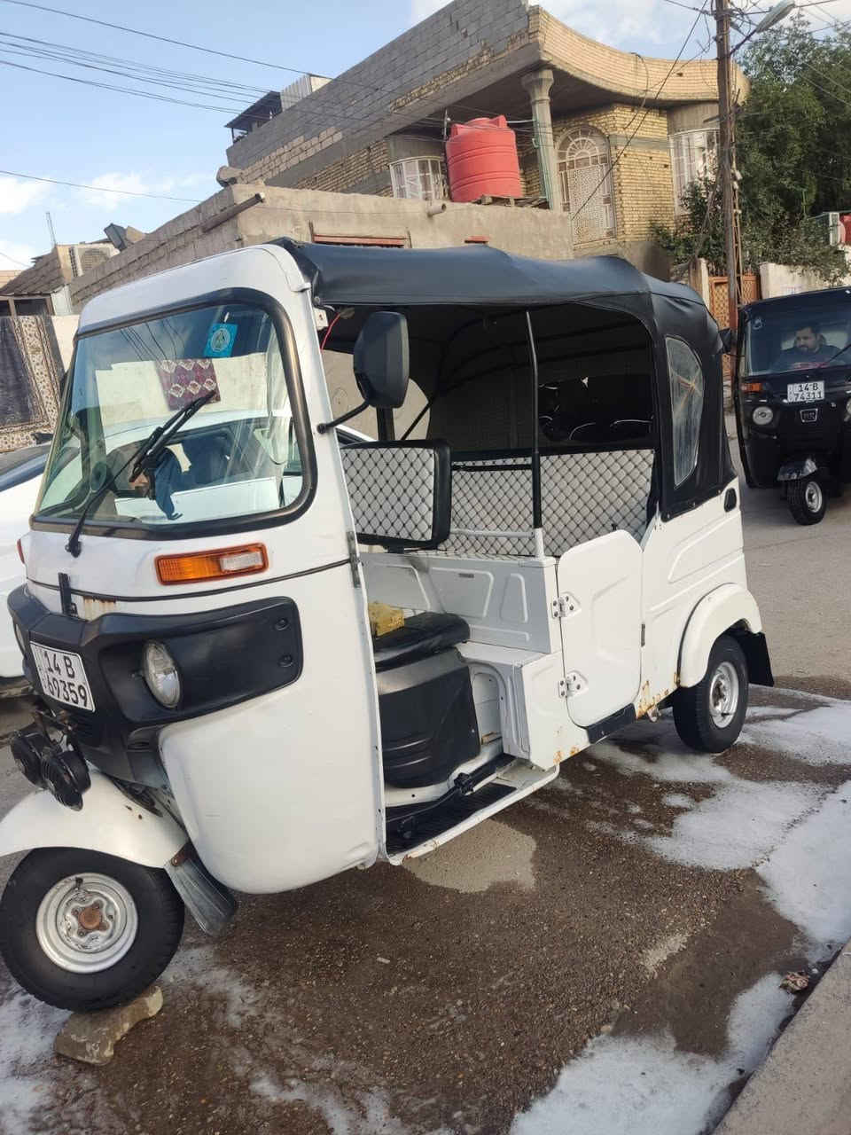 سلام عليكم تكتك لبيع موديل 21 رقم مكينه كلش ناعمه ما عايزهه شي تكتك حلوه سعر 6و300 وبيهه مجال العنوان بصره ***********
