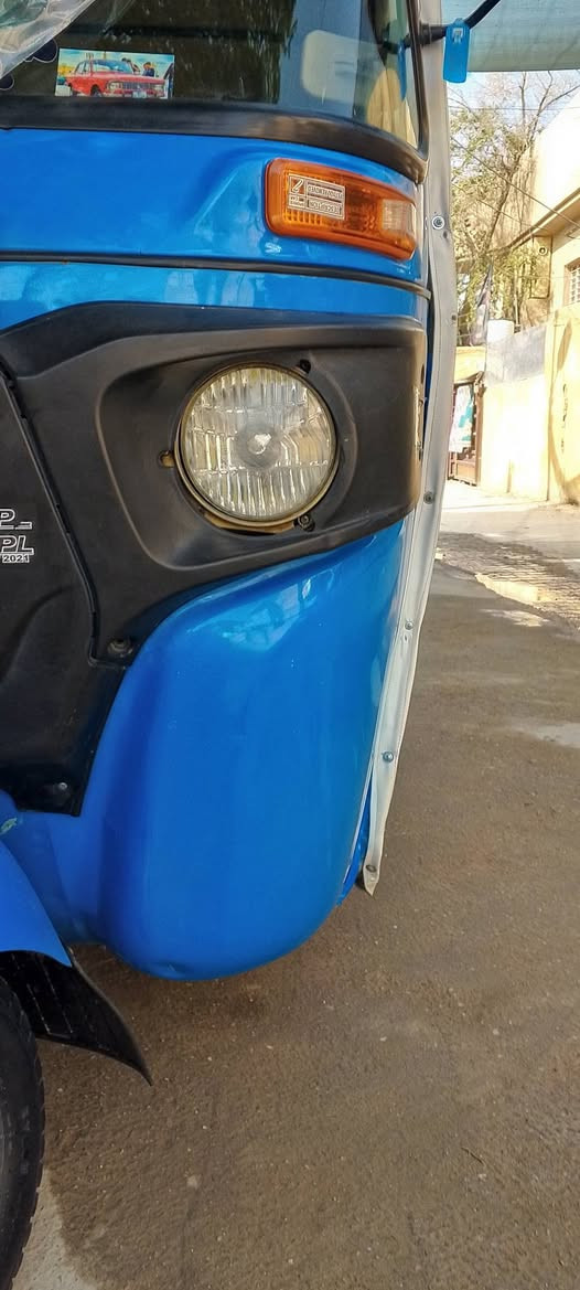 سلام عليكم تكتك موديل 2022 شهر 11 مضلع كفالة رقم وسنوية بغداد تحويل ثاني يوم تكتك  جديده وجاهزة كشر ومحرك خير من الله السعر خاص مكاني البياع الشرطة الخامسه للستفسار اتصل على الرقم ***********
