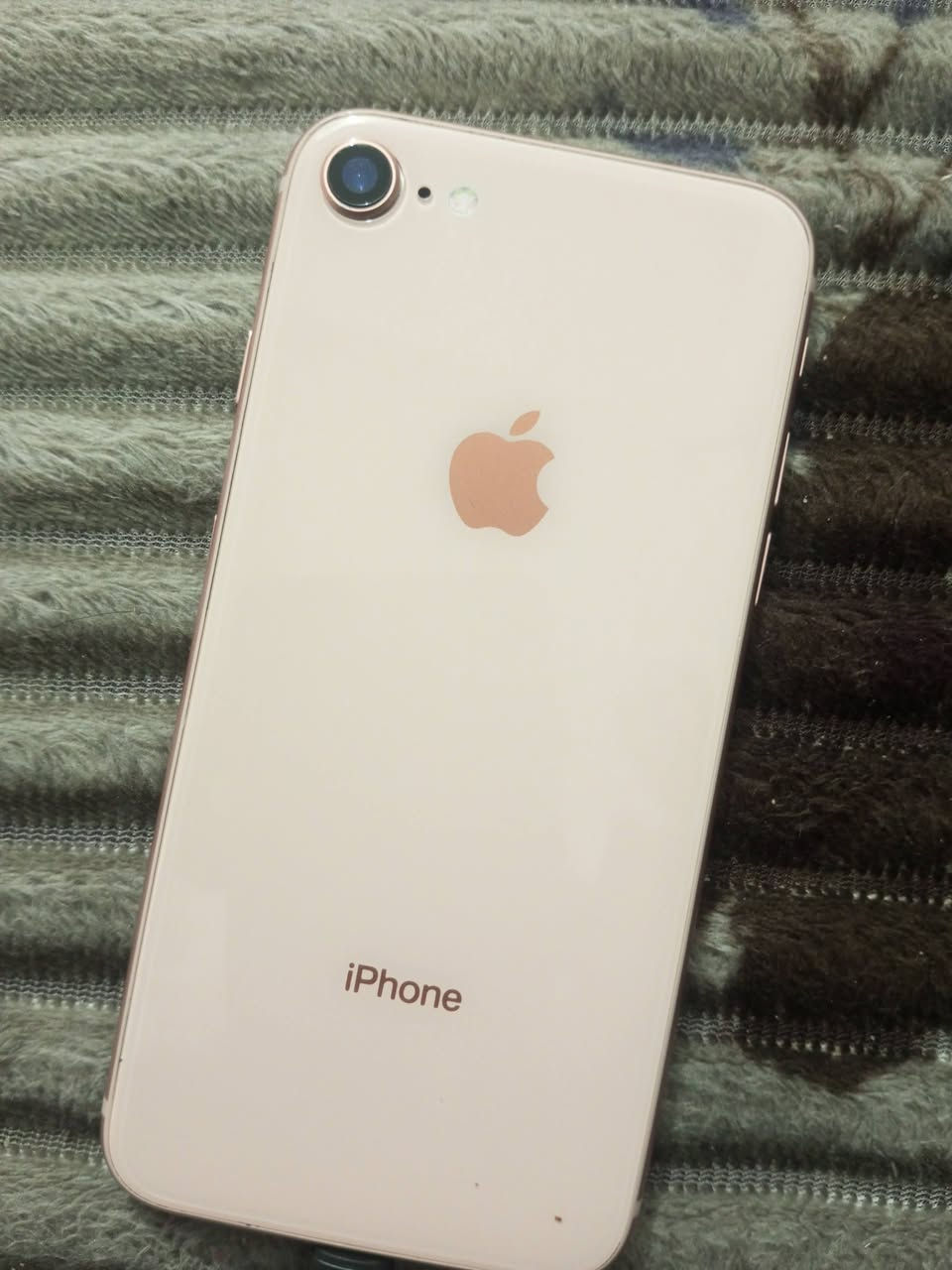 ايفون ٨ للبيع
عاطل سم كارت
  و مكسور آيكلاود
و باقي كلش شغال
بطاريه ٨٥ ذاكره ٦٤
نضيف
سعره ٦٠ قفل


**إذا كنت صاحب هذا الإعلان وتريد حذفه لأي سبب، رجاءا أرسل رسالة إلى الدعم الفني**