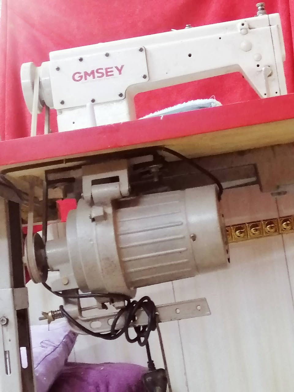 مكينه خياطه الاصليه نظيفه للبيع.. سعرها ٢٢٥ وبيها مجال


**إذا كنت صاحب هذا الإعلان وتريد حذفه لأي سبب، رجاءا أرسل رسالة إلى الدعم الفني**