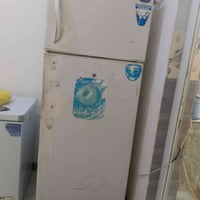 ثلاجة • حجم كبير • بيه مجال