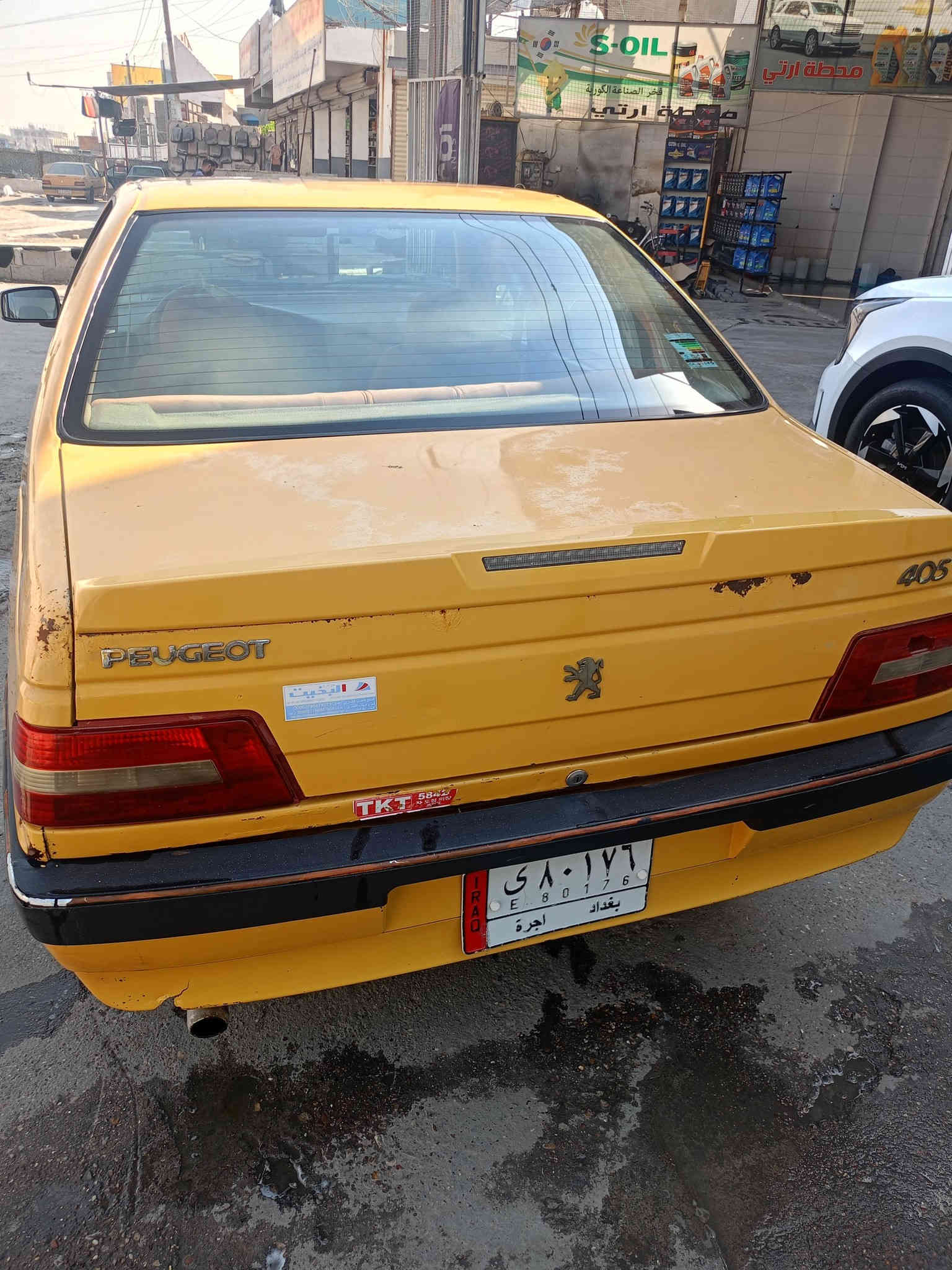 بيجو لميس 
2013
بدون صبغ 
محرك جيد جداً 
تبريد ثلج 
صدر جديد 
باسمي ومصفرا من الهيئة 
السعر 38
***********
