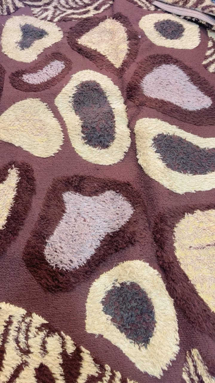 زوليه نضيفه جدا قياس 4 في 3 سعره 50 موكيت 3 في 2 سعره 15 نضيف جدا مكان الكفاح


**إذا كنت صاحب هذا الإعلان وتريد حذفه لأي سبب، رجاءا أرسل رسالة إلى الدعم الفني**