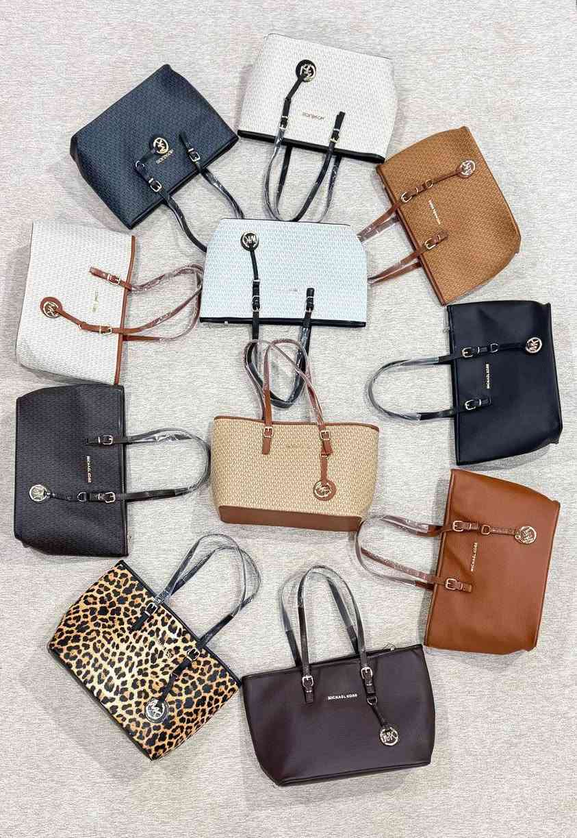 يتوفر جنط نسائيه جمله اقل طلب نص درزن
مفرد 
https://t.me/+QqKChONm9tpiNGUy


**إذا كنت صاحب هذا الإعلان وتريد حذفه لأي سبب، رجاءا أرسل رسالة إلى الدعم الفني**