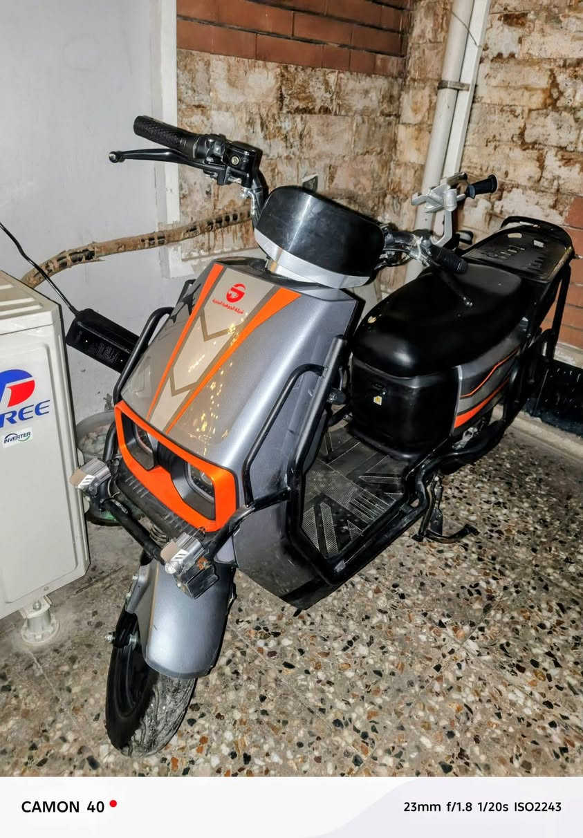 سلام عليكم
دراجه شحن جديدة للبيع او مراوس 

6 بطاريات بلادي 

شاشه ايباد 

درع حامي من الخدوش 
و التكسير 

جوزه فصل كهرباء 

بيه مواصفات هواي 

دراجه خير من الله 

 السعر خاص 

مكاني بغداد كرادة 

الرقم : *********** متواجد وتساب 24 ساعة
