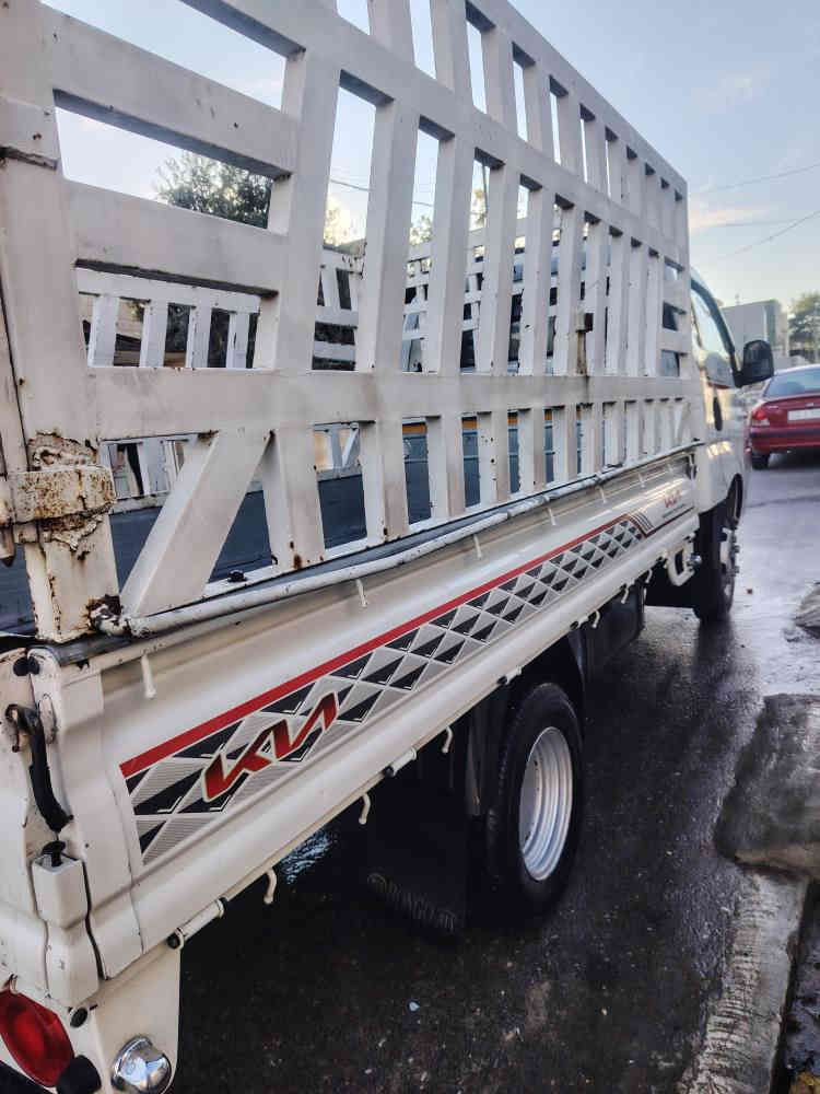 كيا فحل موديل 2022 رقم بغداد انكليزي بيها حصة كاز تحويل ثاني يوم للاستفسار الاتصال *********** مكانها موصل الجانب الأيمن
