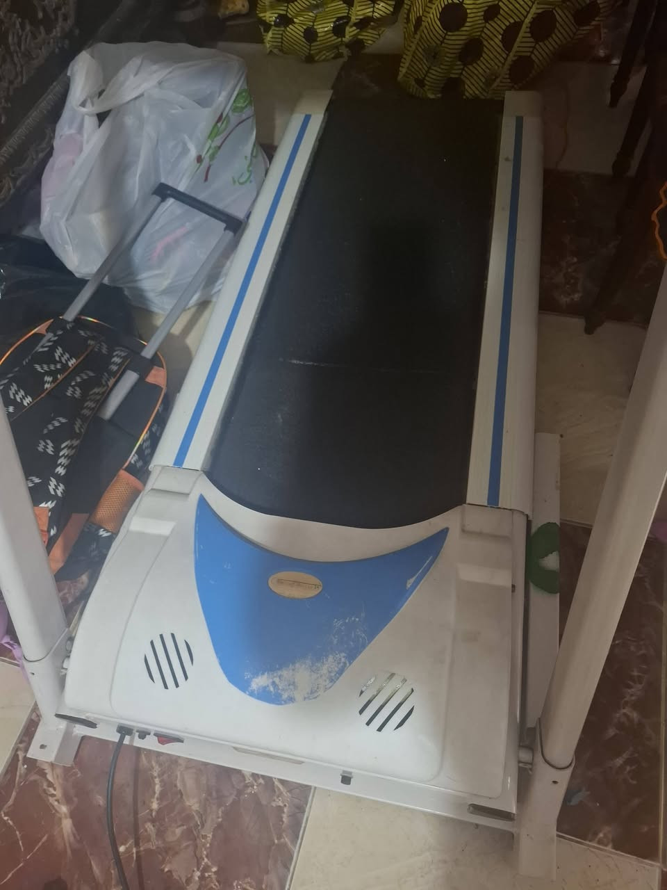 ماشية شغالة ك الجديدة بالسرعات السعر ١٠٠٠٠ قابل للتفاوض


**إذا كنت صاحب هذا الإعلان وتريد حذفه لأي سبب، رجاءا أرسل رسالة إلى الدعم الفني**