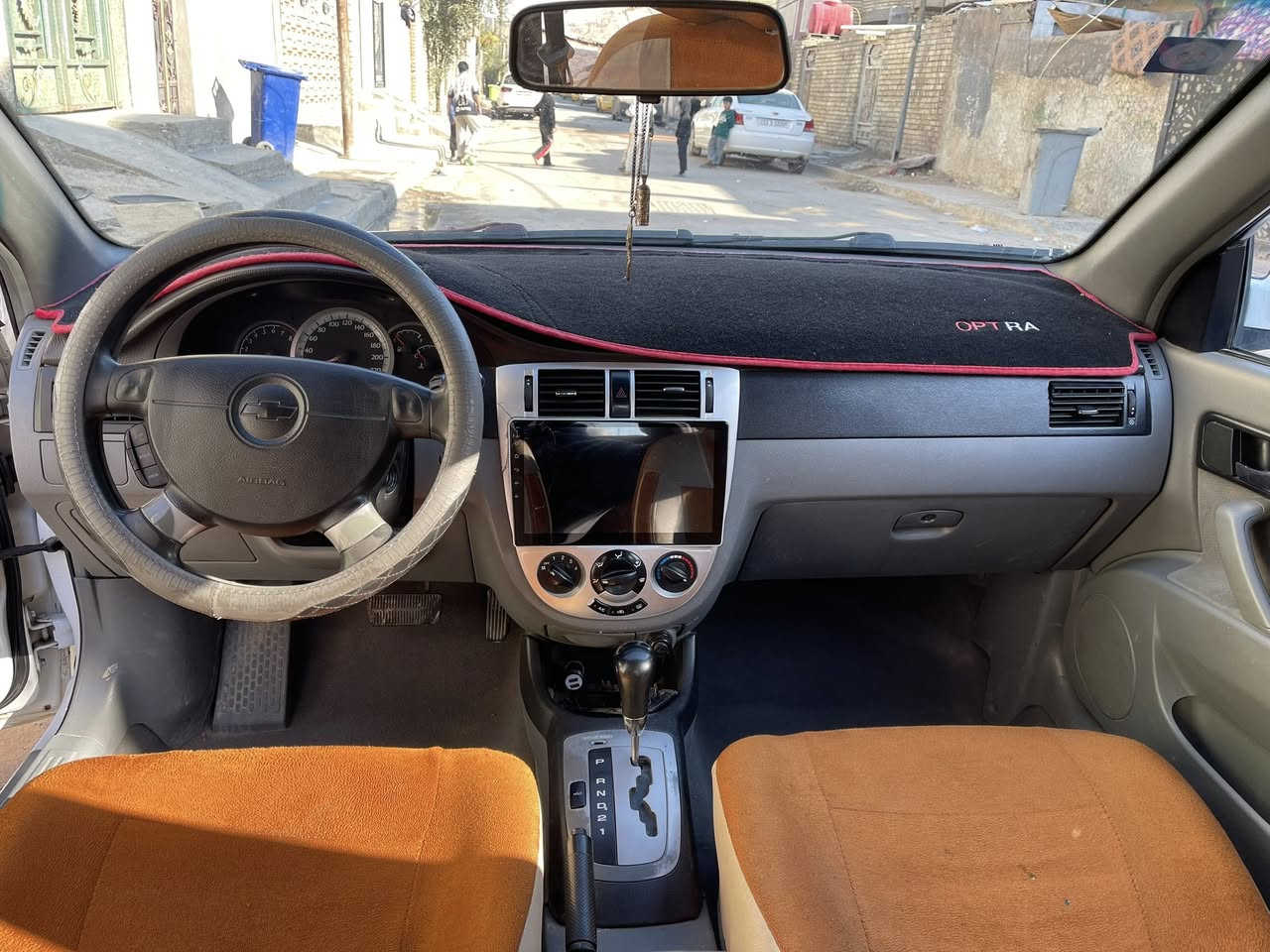 سلام عليكم
اوبترا لبيع موديل ٢٠١٤
سيارة بيهة قطع صبغ 
تدفئة تبريد شغال
منضومة غاز شغالة 
سيارة نضيفة كهربائيات كلهة شغالة
سيارة بأسمي 
السعر ٨٥وبيها مجال
مكاني بغداد البلديات 
لاستفسار ***********
