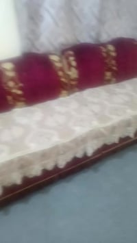 تخم للبيع ١٠ كراسي ب١٩٠ ٠٧٨٢٩٨٤١٨١٥