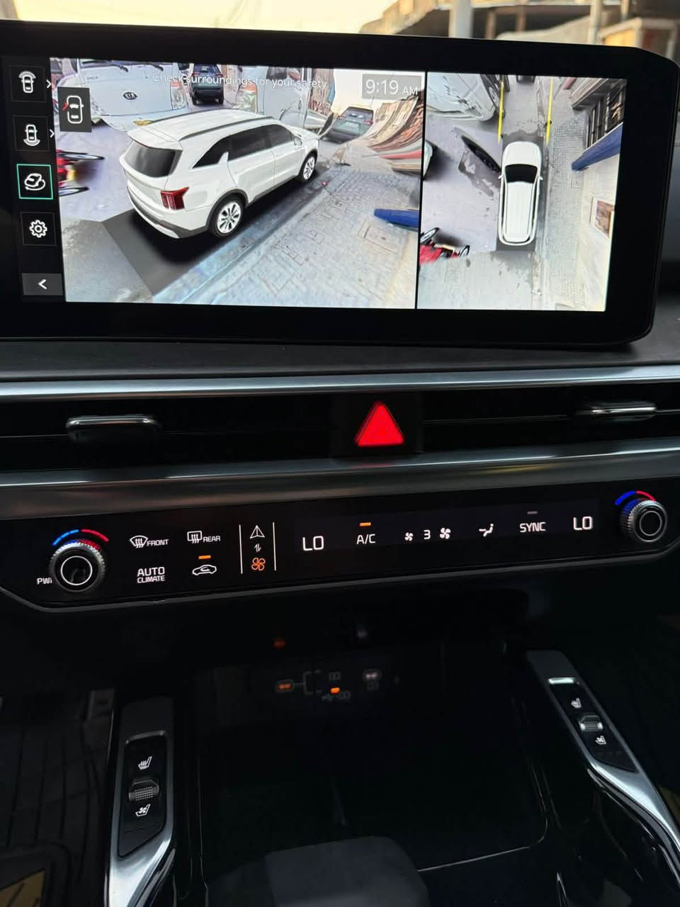 للبيع فقط كيا سورنتوا  2024 Sx.prestige Xlin اعلى فئه بالأمريكي والخليجي فول مواصفات 1/1
الحادث موضح بالصور 

‎مواصفاتها :-
. محرك 2500
‎اعلى فئه
تنته كنتاره
كامره بل مرايه
‎ mi(7)ماشيه
‎. بانوراما
‎ بصمة : تشغيل - ابواب - صندوك
صندوك كهرباء
‎ شاشة كبيرة على طول الدشبول تدعم كاربلاي واندرويد اوتو وفول تحكمات
‎ كيجات الكترونية متغيرة  حسب الوضعيات
‎. انظمة القيادة : سبورت - سمارت - نورمال
‎كشنات جلد 
كشنات خلفي امامي تبريد
تعويل من فولتيه الى واط يعني ينشد سيار مال كهرباء
‎.كراسي كهرباء فول تحكم  النزول اوتماتيك
‎. اضواء ترحيب عند الاقتراب مع ترحيب داخلي عند الصعود او المغادرة
‎. شحن وايرليس
‎كشنات Vp منفصله
منافذ تايب سي  في الكشنات 
‎. هاند بريك بصمة
‎. اوتو هولد
‎. كاميرات 360 مع كاميرات بالاشارات الجانبية مع وضعيات مختلفة للكاميرات
‎. فول رادارات امامية وخلفية وجانبية
‎. تحديد مسار ذكي
‎. قيادة أليه ذكية
‎. نقطة عمياء
‎. كروز سرعة
‎. تبريد وتدفئة كشنات مع تدفئة ستيرن
‎. سستم صوت هارمن
‎. خزن كشن سائق ميموري وضعيتان
‎. ويل كب حجم 20 وحساس اطار  
‎.  مري شفط 
اشاير بالمري
‎. تشغيل عن بعد
‎. شاشة لمس متغيرة لتحكم الميديا او لتبريد
‎. ستيرن فول تحكمات
بعد بيها مواصفات 
بغداد /شهداء العبيدي 
السعر290بي مجال
التواصل على الأرقام فقط
***********
