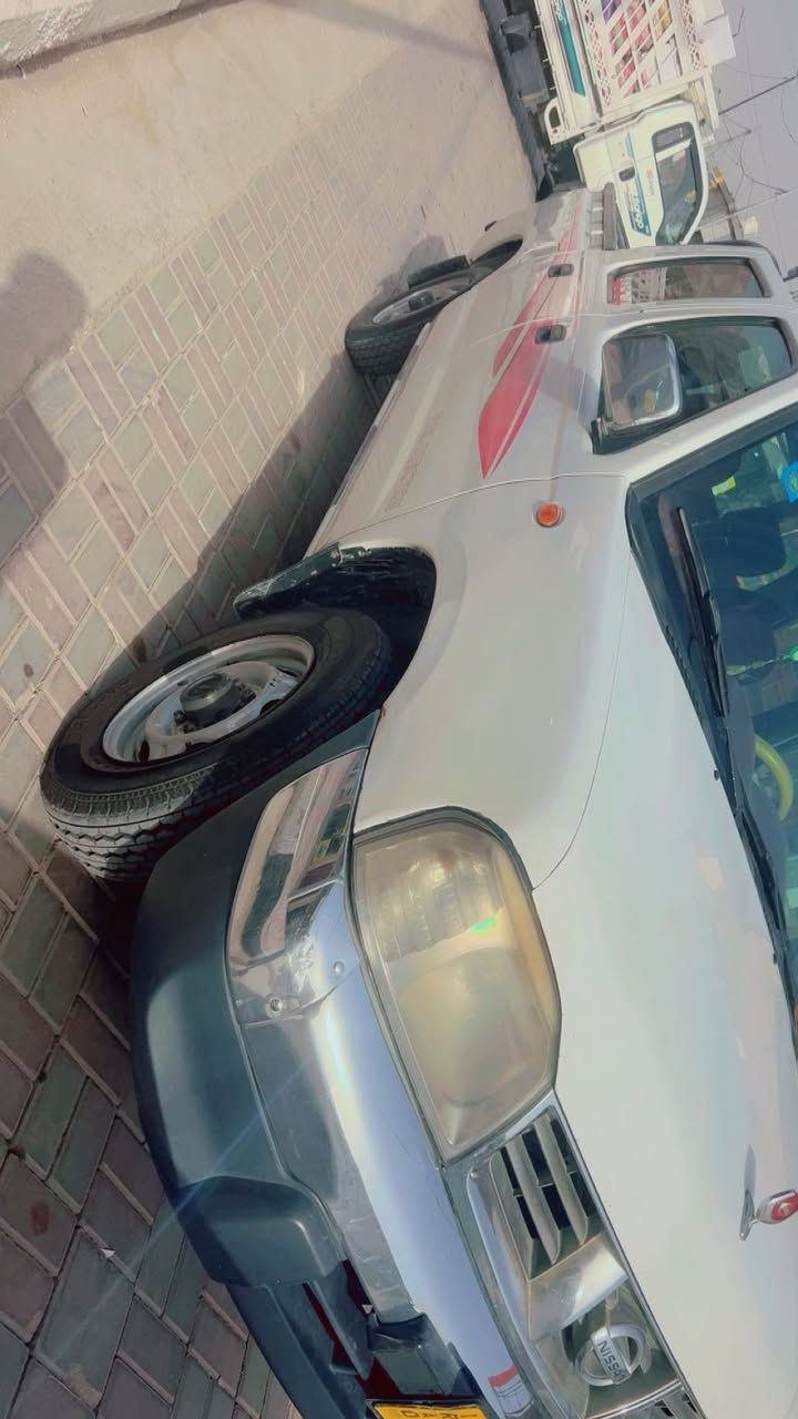 السلام عليكم بيكم نيسان رقم كربلاء 2010  سياره جاهزه من كلشي دوشمه جديده مكينه وكير وحداديه تخم تاير جديد  لتفاصيل 
***********
