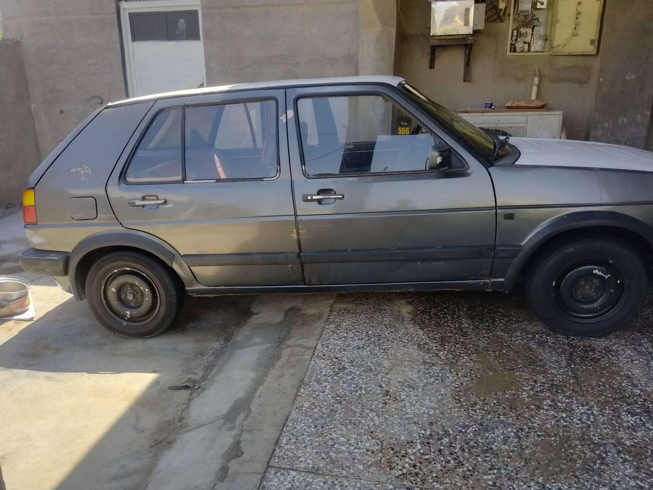 سلام عليكم كولف موديل 91 كير اتو مكينة جديدة كير جديد حدادية حلوة داخل نضيف رقم انبار تحويل ثاني يوم سيارة بدون صبغ او خياس او ضربة سعر 25 او بية مجال مكاني بغداد هاذة رقمي بي واتساب ***********
