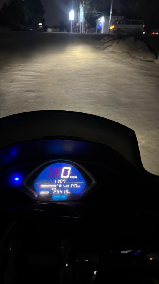 Pcx جيل ثالث ياباني محرك 150دراجه كفاله (فقط بيها الحيم
بالمحرك )مكاني كوت ***********واتساب اتصال
