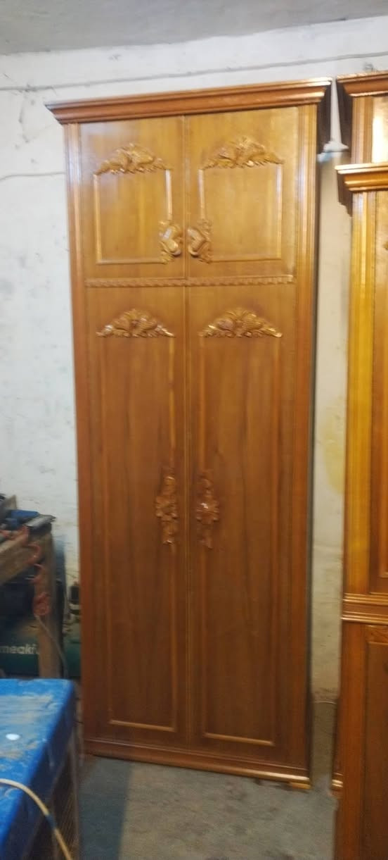 غرفه ابراج 5ملحق فصال شرط نظافه 100 بل 100  الغرفه خشب ثقيل  فصال  شرط بل حقيقي الغرفه بعد احلا  
الغرفه فصلهه صاحبهه مليونين ونص
هسه يرداهه مليون 100اليحب يجي خاص او يخابر علئ هذا رقم
***********
