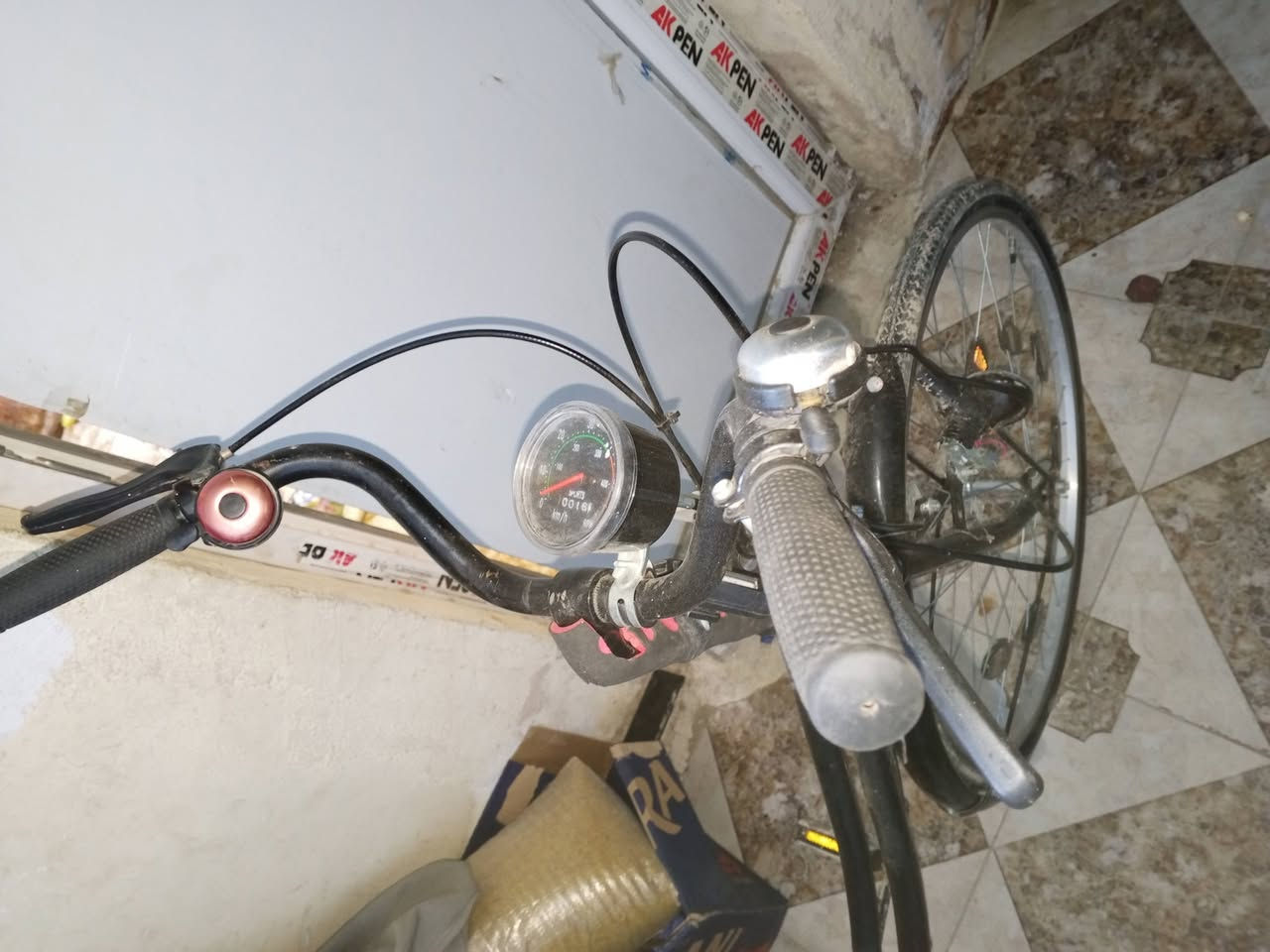 بايسكل للبيع مستعجل مكان ماكو بل مخزن وريد ابيعه باسكل كامل ونضيف ساعات منه ومنها بريكات السعر75قفل


**إذا كنت صاحب هذا الإعلان وتريد حذفه لأي سبب، رجاءا أرسل رسالة إلى الدعم الفني**