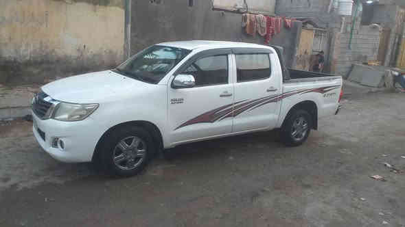 السلام عليكم هايلوكس موديل ٢٠١٤ اوتوماتيك  كويتي شاصي ١٩ كيرمحرك حداديه اكسل مكفوله سياره احله من الصوره استخدام شخصي مشروع وطني  بسمي السعر٢٠١٠ غيرمتواجدعلى الفيس للستفسار*********** مكان  بصره
