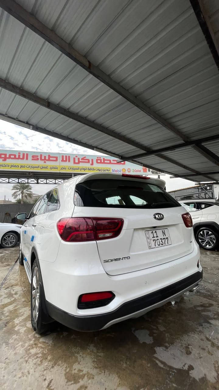 اليدور جديد هذا الجديد واليدور نظيف هذا النظيف
سورنتو 2020 الشركة الدولية  
 بيها نص البنيد صبغ ماشية ٧٧ الف  سيارة صاكة من الدعامية للدعامية
رقم بغداد دولي باسمي شخصياً تحويل مباشر هزة جديدة سنوية لحد 2030   5 كامرات
٦ سلندر
٧ راكب
٣قطع تبريد
بصمة تشغيل وابواب
بردات بلادي
جنطة كهرباء شفط
مري شفط
اشاير بالمري
حساس امامي خلفي
شاشة كبيرة
كامرة دوارة 
كشنات جلد 
كشنات كهرباء 
لايت زينون
بك لايت LED 
 ويل كروم
هندبريك دكمة 

كير ومكينة كفالة على وضع الشركة سبانة ما ممدودة عليها 
السيارة ماشية ٧٧الف كيلو متر ادك جرص بال ١٢٠
السيارة جديدة لزكات الشركة لسة بيها دينار متصرف عليها بغداد حي الحسين ت *********** بي وتساب 
السعر 275  بيها مجال حك الجيه بغداد, العراق
