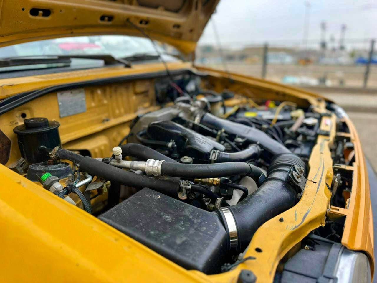 السلام عليكم …

سايبا 2011 (الشركه العامه)
دشبول نفخ

كفاله من الصبغ والفتح والتبديل

السياره استلام شركه على ايدي 
تخم تاير 
باتري 
دوشمه
محرك 
كير 
كلها جاهزه

كبات بلاديه ممفتوحات من الكارتون
كاعايات البلاديه جدد
سويجات2

سنويه وهزه جديده
مصفره هيئه وغرامات

تعمير شاصي واحد على كد اصبعين
وبيها هاي الطخه الي بلباب موضحه بل صور 

السعر 27

مكاني السيديه حي الاعلام 
شراي اتصل ‭***********‬ بغداد, العراق
