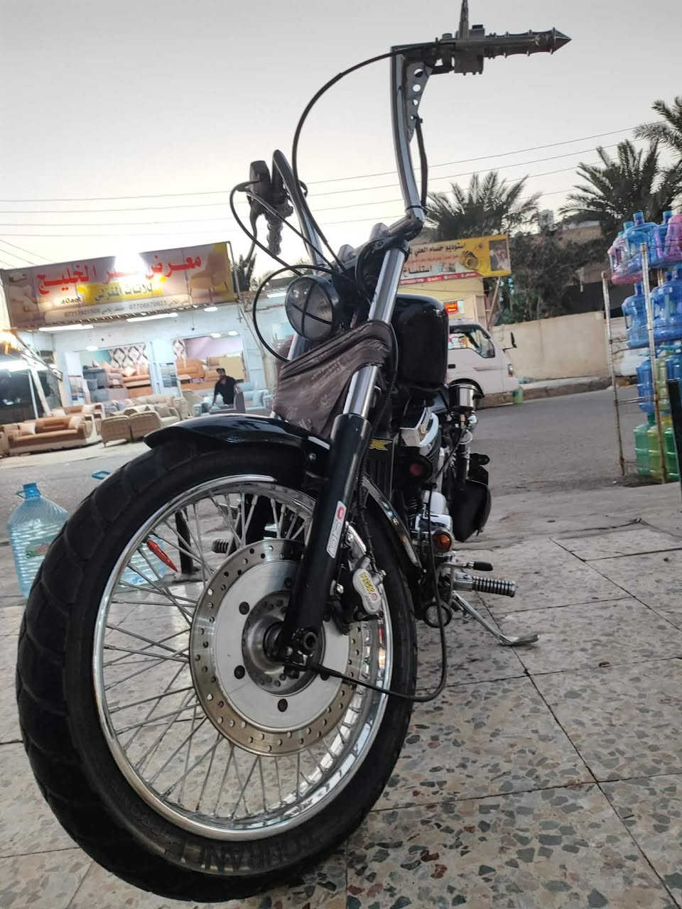 السلام عليكم هارلي شادو سلشر ٤٠٠
نظيفه كلش كير محرك كفاله 
الدراجه اوراق فقط 
وكلش جديده مضمومه واستعمال قليل كلش 
برغي ما بيها نقص 
صالنصه رياضي
السعر ١٥ وبيها مجال للشراي المكان ميسان للاستفسار الاتصال على ***********
