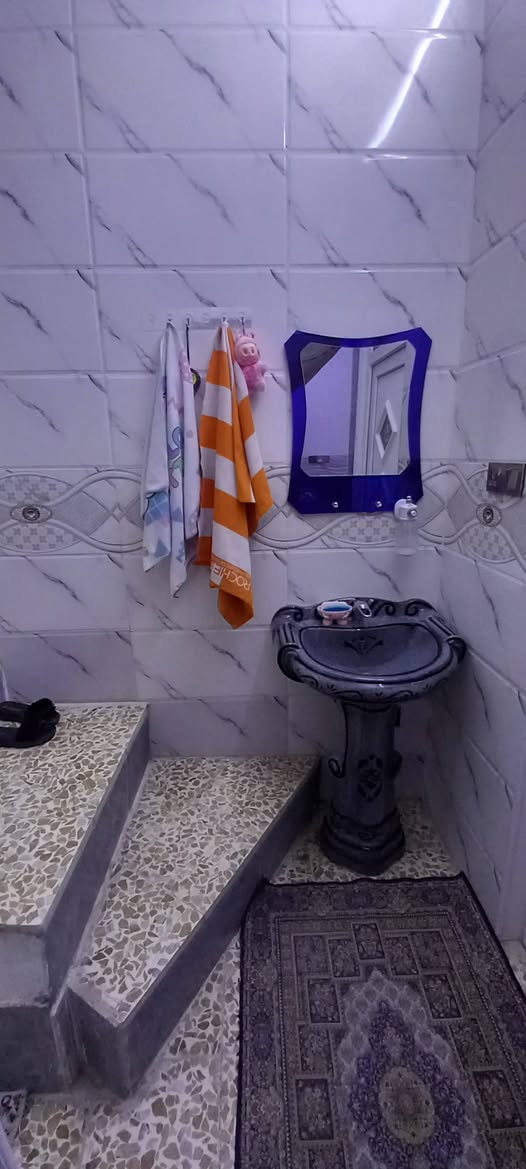 للبيع للبيع 🏠🏠 
دار في حي السماح الأساتذه خلف الأركان / قرب مدرسه الكويتيه / المساحه / ١٠٠ متر / البيت فول / اتجاه شمال / سيراميك  + 
خدمات ماءفول💦+كهرب+تبليط
صنف العقار +كرت بلديه + مقدم معامله للتمليك / السعر ٥٧ مليون وبي مجال /  للأسفسار الأتصال على الأرقام + *********** / *********** / يوجد لدينا عروض في حي السماح / الأولى + والثانيه + يوجد لدينا قطه اراضي زراعيه / ملك + زراعي /
