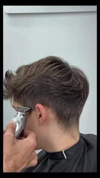 اسلام عليكم محتاج حلاق ذو خبرة يريد يشتغل علة باب الله مكاني بغداد الح...