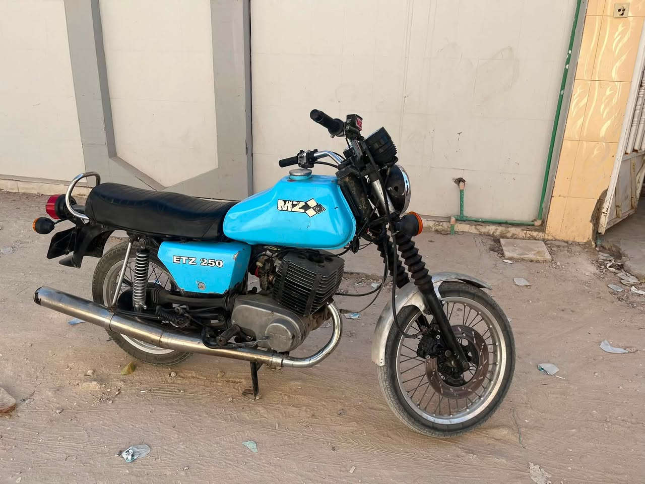 ماطور 88 للبيع الماطور يخبل المكينه كصه 2 بيها لحيم بلمجمع الماطور ينرادله نواقص بسيطه  السعر 800وبي مجال مكاني كربلاء رقمي ***********
