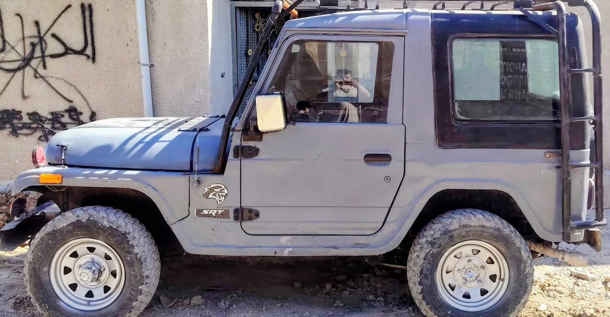 اسيا روكستا
مَديل 1993
رقم انكليزي بسمي
تحويل مباشر
محرك   ثري واي ياباني
كير عادي /  فور  ويل
قماره/  ابواب/ جامه اماميه كلها متحركه وتنفتح
صورها قبل الصبغ ايضا  نشرتهن بالمنشور 
٤٥ $ او مراوس حسب القناعه
حتى لو انطي فرق 
مكانها بغداد شهداء العبيدي الثالثه
***********
واتس اب فقط
