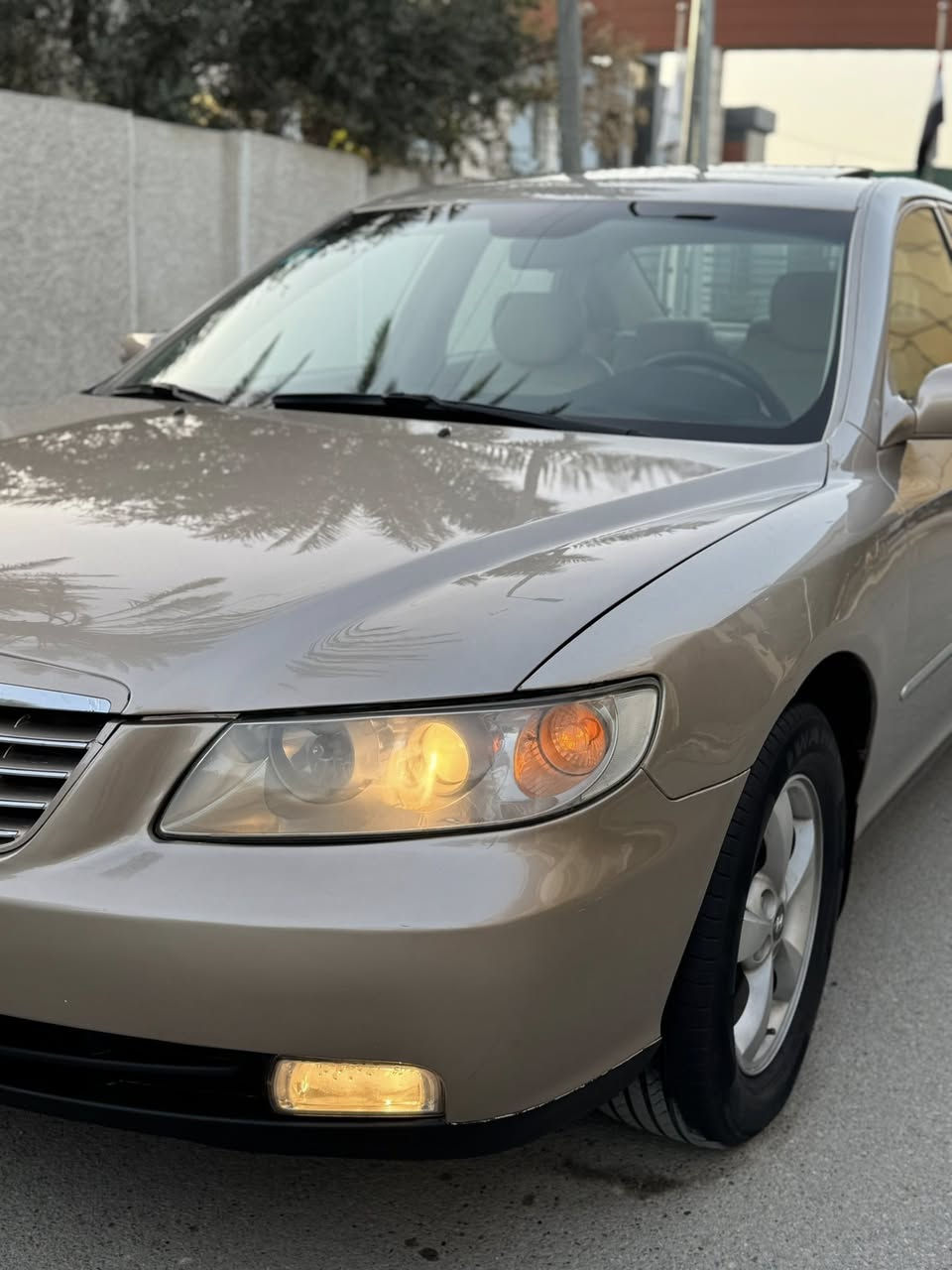 سلام عليكم هونداي ازيرا خليجي 2008 مكفوله من الحادث بيها مكانات صبغ بدول دواخل 
محرك 6 سلندر 2700 مكفول من كولشي 
سياره فول فتحه مري شفط تكم ستيرن كروز سرعه + مثبت 
كشنات جلد تخم تاير صدر كله نضيف سياره مال جناي 
ماشيه 139 الف بل 120 أدك جرس 🔔 
هزه جديده رقم دولي تحويل ثاني يوم 
مكانها بغداد سعرها  88  ***********
