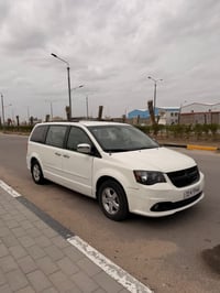 يا الله سلام عليكم دوج كرفان مديل ٢٠١٢ سبعه راكب السياره تشتغل نظام ال...