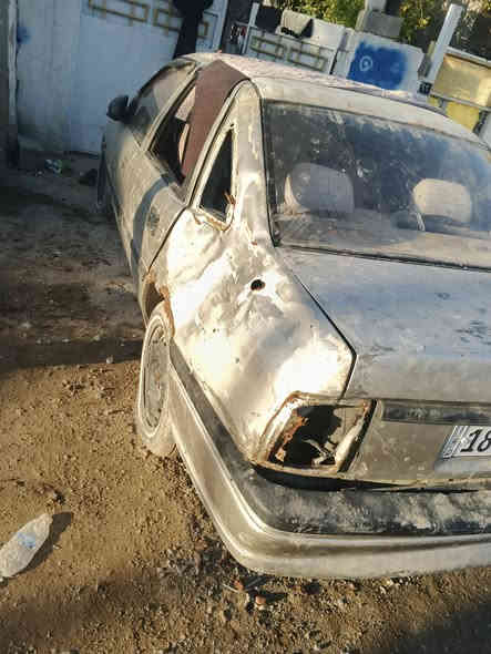 سلام عليكم سياره اوبل فكتره موديل 93 سياره متروكه لمدت 3شهور بيه تبخير بصيط وبيه ضربه بل جاملغ جهت السايق سعره 18ورقه وبيه مجال ***********
