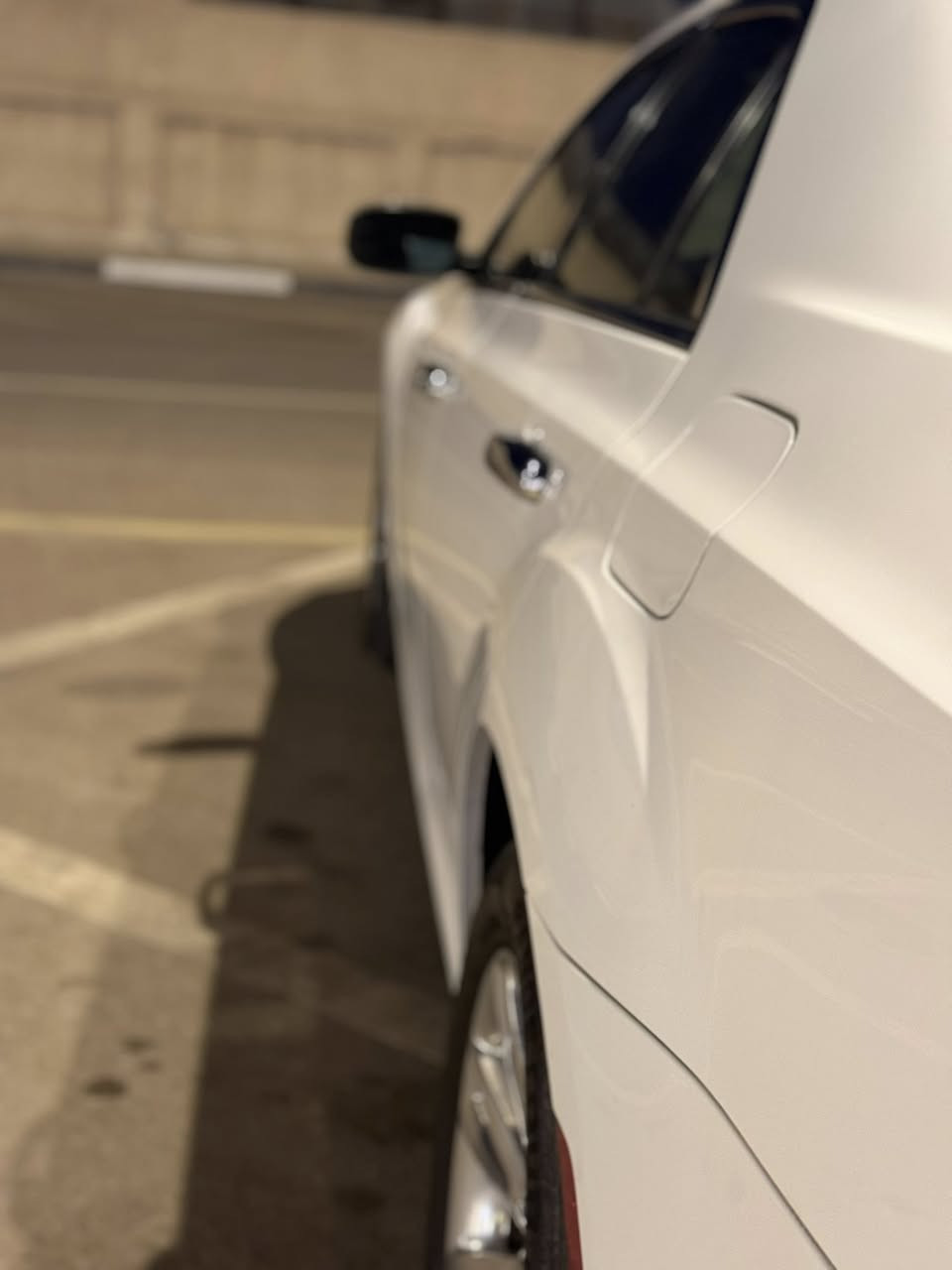 السلام عليكم : اوباما كرايسلر 2018 اصل كفاله عامه سيارة خير من الله
السعر 278 بيه مجال
المقاعد تدفئه وتبريد
منضومه  زنون
فتحه بانوراما
خزن ميموري 
مقاعد كهربائيه
شاشه كاربلي 
حداديه جديدة 
سنويه ل2031
موصفات الاوباما 300 معروفه
مكان السيارة بصرة 
تفاصيل اكثر تواصل ع الرقم ***********
