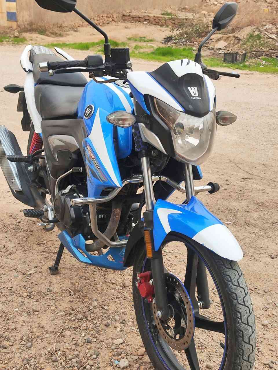 سلام عليكم 
هوجي للبيع 
موديل 2020بعده بلادي 
مسجل لوحات اجنبي وسنويه 
ماشي 30الف 
مابي اي نقص كامل مكمل 
محرك بلادي نشاط ونعومه فول 
السعر 14وبي مجال 
عنوان رأوه 
الاستفسار ***********
