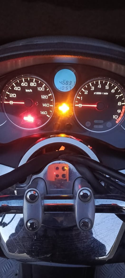 السلام عليكم ورحمة الله وبركاتة 

فورزة 08 

للبيع كير ملغي 

مكينة بيها خيط تبخير / فول نعومة ما ينسمع الها صوت 

الباقي كفالة وكلشي بيها شغال 

فجوج ذهبية +ARS شغال 

حساس استان صفح 

گلوب جنطة 

اشاير لايت عالي ناصي بلادي كلشي بيها على الوضع الشركة 

السعر (800) وبيها مجال للطيبين واني بل خدمة 🩵

مكاني بغداد سبع قصور للتواصل 

*********** 📱 فقط واتساب
