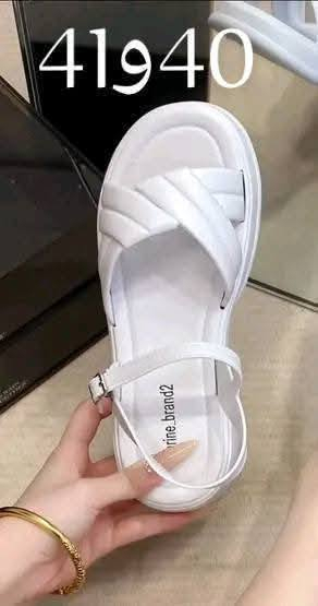 صنادل صيفية  قياس من 35الى41قويه سعر الوحده 10الاف ذا تأخذ ثنين احسبهن لوحده ب 7الاف 
يوجد توصيل شاميه صلاحيه مهناويه


**إذا كنت صاحب هذا الإعلان وتريد حذفه لأي سبب، رجاءا أرسل رسالة إلى الدعم الفني**