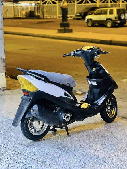 بوشه ٥٥ كفاله من كهربائيات من دبلات تايرات جدد نكره سلف بكل وقت  ماناقصه شي انكر وطلع أوراق بسمي السعر ٦٥٠ بيه مجال الرقم ***********
