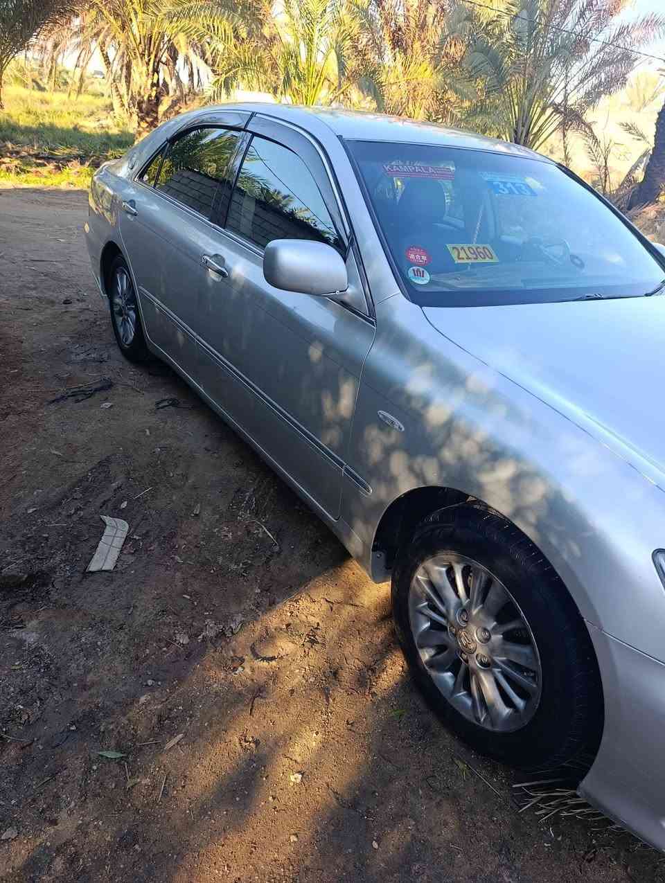 سلام عليكم للبيع او مراوس.  باأمريكي جارجر او أوبامه   تويوتا شاهينه موديل 2003رقم كركوك مدفوع الكمرك وضريبه وقرصه موجود بيه باقيه بس على رقم شاصي 82دكمتين مكينه كير حدادية السياره جاهز من كل النواحي كفاله من الكص والضربه العنوان النجف ابصخير رقم موبايل ***********
*********** السعر 110 وبين مجال بسيط
