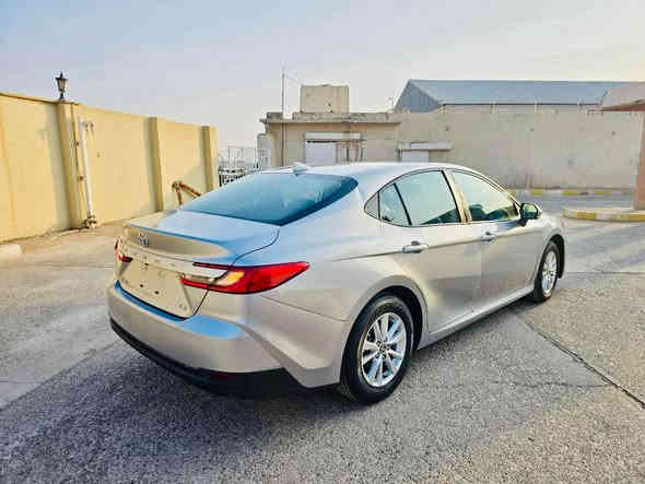 السلام عليكم 
كامرى 2025  
السعر :208 $ ومجال 
اللوان : سلفر
عداد المسافة : 44 الف مايل 
ملاحظة السيارة : جملغ و باب سكن  
صبغ بدون دواخل 
ارباك تكمة طاك 
المواصفات :  Le 
‏‎بصمة ابواب 
‏‎بصمة تشغيل 
 تشغيل عن بعد (𝐑𝐞𝐦𝐨𝐭𝐞 𝐒𝐭𝐚𝐫𝐭)
‏‎شاشة   
‏‎كاميرة
هاند بريك بصمة
اوتو هولد (𝐀𝐮𝐭𝐨 𝐇𝐨𝐥𝐝)  
اوتو ستارات (𝐀𝐮𝐭𝐨 𝐒𝐭𝐚𝐫𝐝)
اوتو ستارات (𝐀𝐮𝐭𝐨 𝐒𝐭𝐨𝐩)
رادار امامي (تحديد مسار)
‏‎رادار جانبي (نقاط عمياء)
‏‎رادار خلفي (التحذير من الاصطدام)
‏‎حساسات امامي
‏‎حساسات خلفي 
نظام (𝐄𝐜𝐨)
نظام (𝐍𝐨𝐫𝐦𝐚𝐥) 
نظام (𝐒𝐩𝐨𝐫𝐭)
تحكمات  استيرن
كشنات كهربائي
تبريد لمس
لايتات (𝐋𝐞𝐝) ليد زينون بيلادي
بكلايتات (𝐋𝐞𝐝) ليد بيلادي
ويل كروم 

وبعد هواية مواصفات…

‏‎تفاصيل اكثر الاتصال علی ارقام التاليه  
𝐖𝐡𝐚𝐭𝐬𝐀𝐩𝐩-𝐕𝐢𝐛𝐢𝐫
(***********)
عنوان📍عقره اكر
