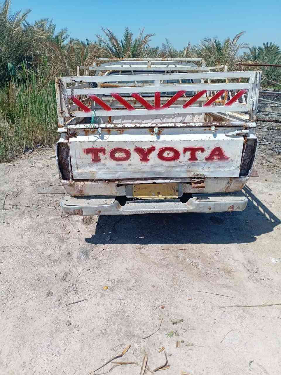 السلام عليكم بيكم تيوته البيع الموديل82 كير ومكينه مكفولات تخم تاير باتري جديد سياره جهزه من كلشي السعر9ورقات وبيه مجال((***********))
