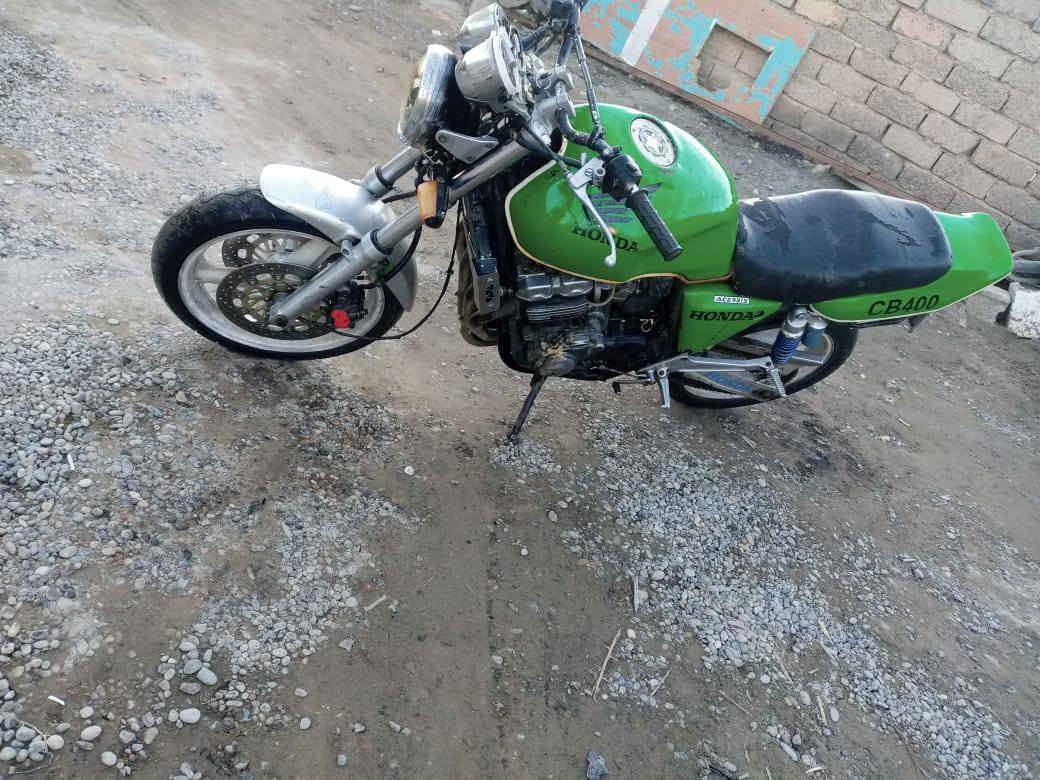 بطحه للبيع مكان تكريت سعر مناسب ***********
هم اذا مراوس بسياره يرهم
