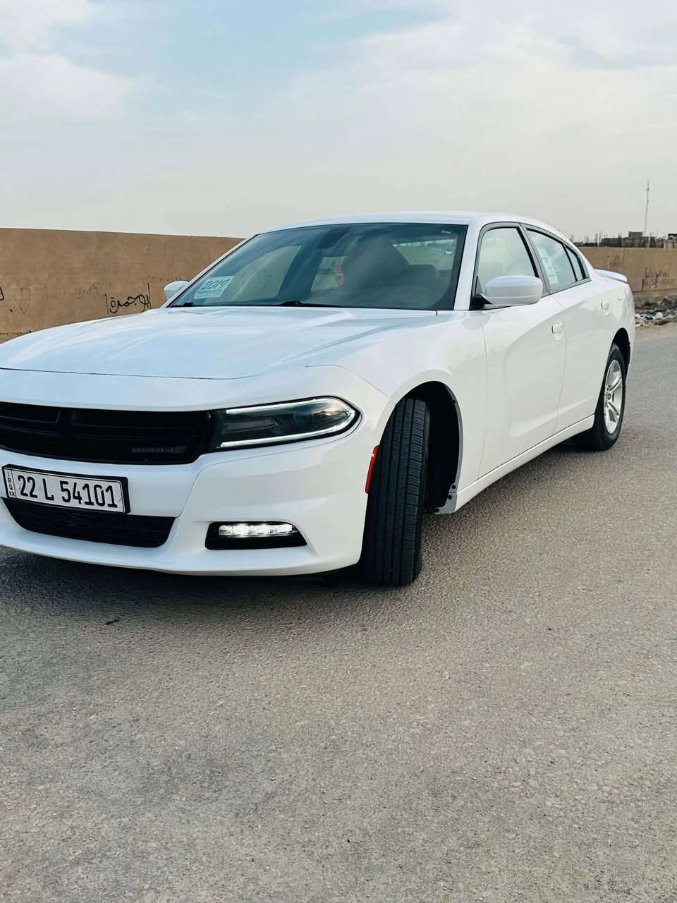 جارجر موديل SXT 2019
رقم  أربيل بسمي تحويل مباشر
جاهزه للخير كلين مكفوله من صبغ وتبديل فقط
 بارد قليل بخشم البنيد و لباب لخلفي مقدار 4اصابع بارد

مكينه كير كفاله شرط ع وضع الشركه 
حداديه الشركه مفتوحه
تخم تاير صار اسبوع شاده

المسافة المقطوعة 119m
استخدااام شخصي

حجم المحرك 3600

مواصفات  
كامره خلفيه
 شفتات سترين 
مصابيح امامية زنون مع بلوجكتر LED .
ويل قياس 18
شاشه  مع نظام ملاحة نفكيشن GPS .
 مقاعد أمامية كهربائية
مقاعد أمامية  وتدفئة .
 تشغيل عن بعد . .
 محدد سرعة . .
 كاميرا خلفية دوارة 
السياره كارتون احلى واجدد من الصور 
كله ع البلاد 
 
للاستفسار
                           *********** 

مكان السيارة بابل
