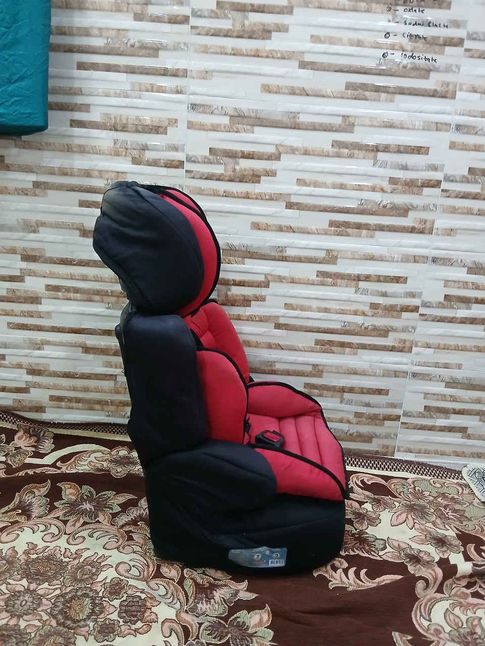 کورسی ناوسەیارە ، ئەوروپیە زۆر بێعەیب و گەورە و چاکە ، قایشی بەستنەوەی هەیە و لەشەش مانگ تا 7 ساڵ بۆی ئەبێ 
سعریشی زۆر گونجاوە قفڵی 20 هەزارە 
سلێمانی ، گەیاندن هەیە*********** السليمانية, العراق
