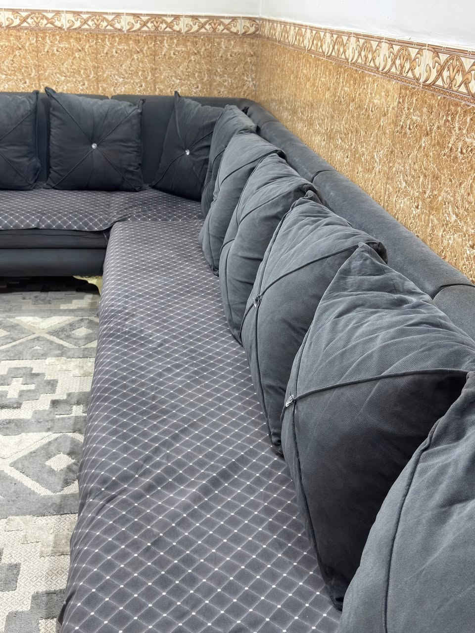 ديوان ٦ أمتار مع المخدات السعر ٣٠٠ وبيها مجال
مراسلة على الصفحة


**إذا كنت صاحب هذا الإعلان وتريد حذفه لأي سبب، رجاءا أرسل رسالة إلى الدعم الفني**