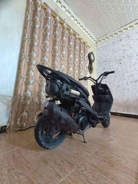 ماكس عدله بوشه49  مفتوحه مره وحده منقصها شي فقط سلف زوج دبلات جدد وتايرات جدد كزوزfm مكينه خرسه لا نضوح ولا تبخير ناشفه ضفيره كامله دبل خلفي fs  السوادات ختم واحد ويه المكينه شلعه ومعدل فول سعر500وبيها مجال ***********
