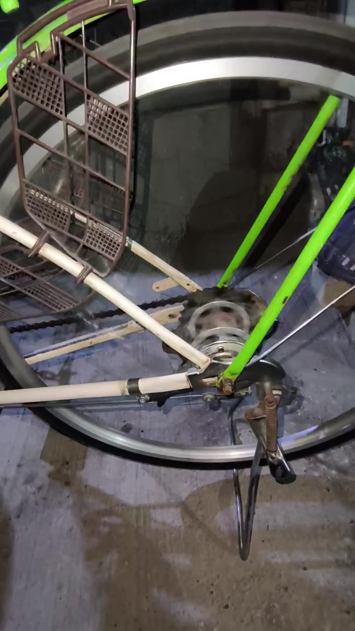 باسكل ياباني درجه اولئ حجم 26 

تاير خلفي جديد

تاير امامي جديد

بريك امامي وخلفي شغال 

الويل الأمامي أبو الطوبه الأصلي + داينمو شحن الضوء شغال 

فقط يحتاج ضوء 

الاستفسار الاتصال على رقم *********** 
واتساب موجود ورصيد
